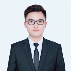 李响。
