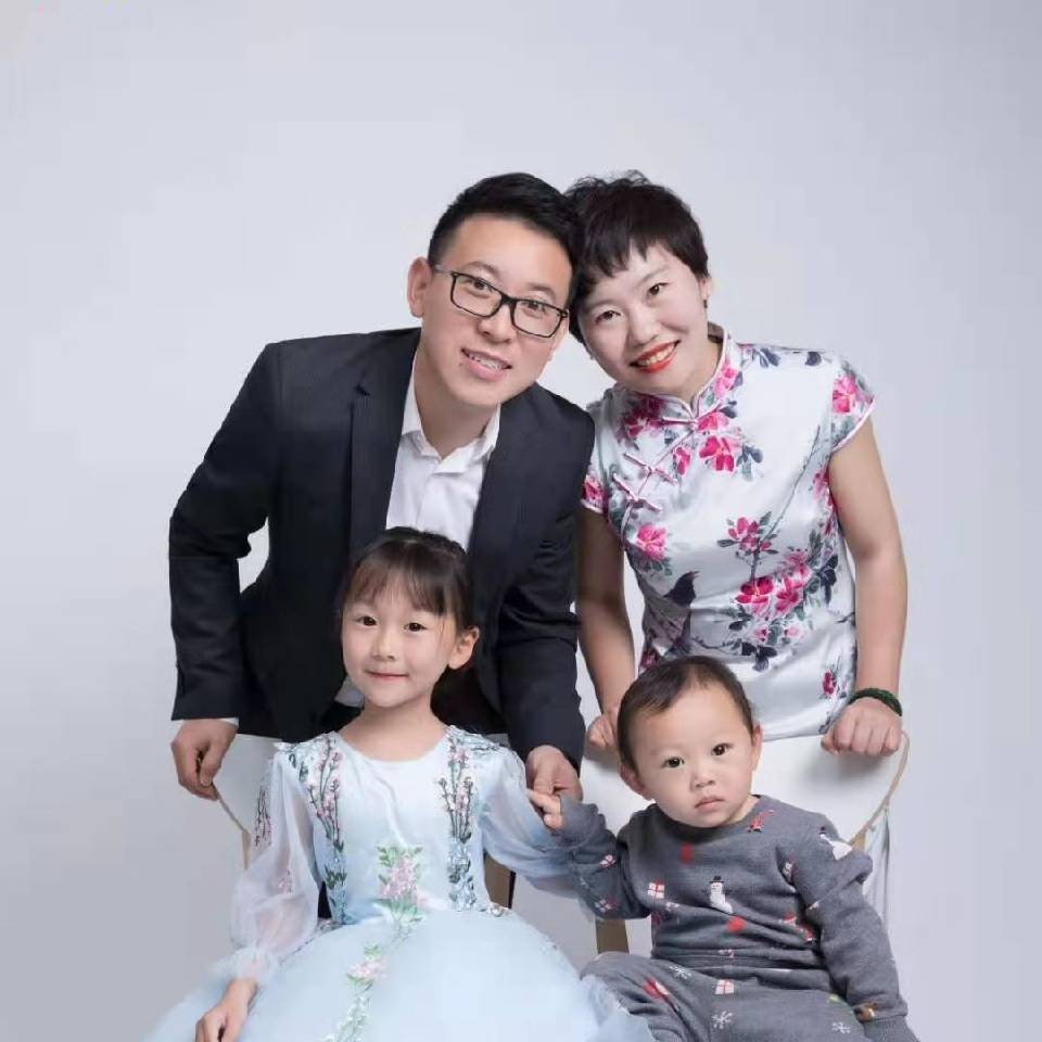 上海临港张振梅